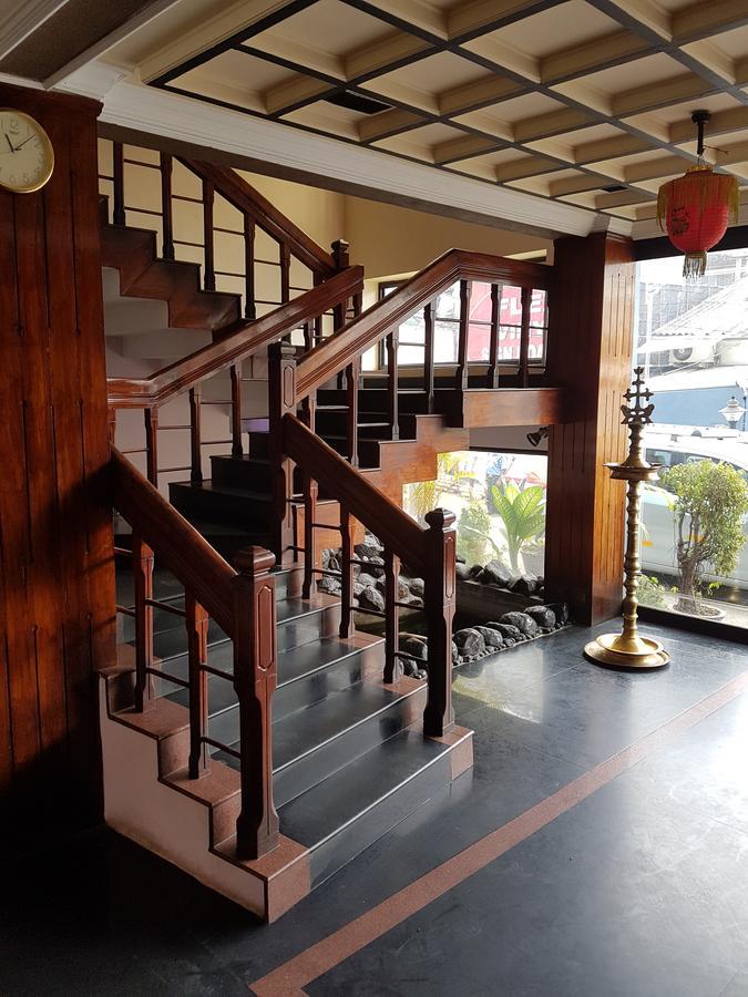 Hotel Boban Plaza Thiruvananthapuram ภายนอก รูปภาพ
